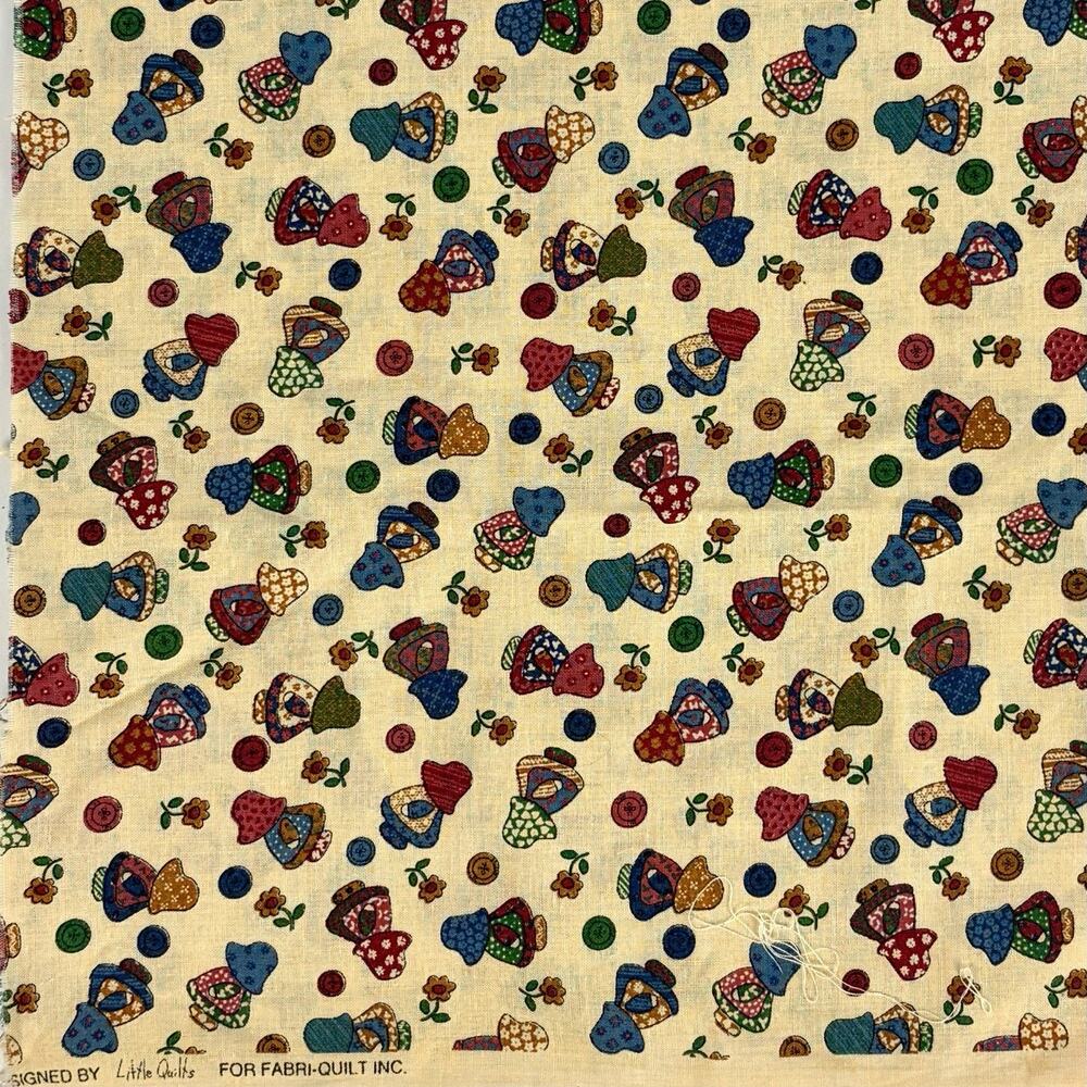 Vintage SUN BONNET SUE Cotton Quilt Fabric Floral Buttons Cottage 9/16 yd